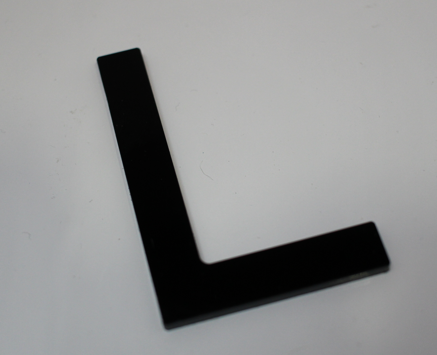 L - 4D 3mm Motorbike Digit [10 per pack]