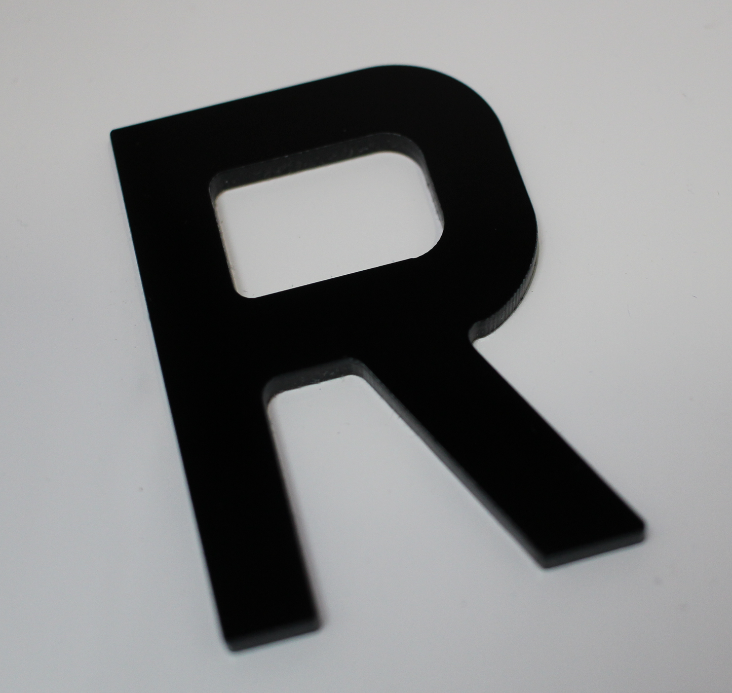 R - 4D 3mm Motorbike Digit [10 per pack]